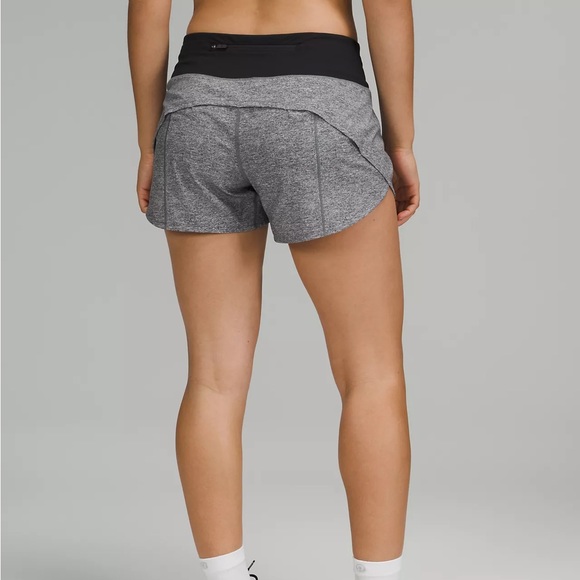 LULULEMON SPEED UP SHORTS SIZE 6 4” INSEAM - Picture 13 of 16